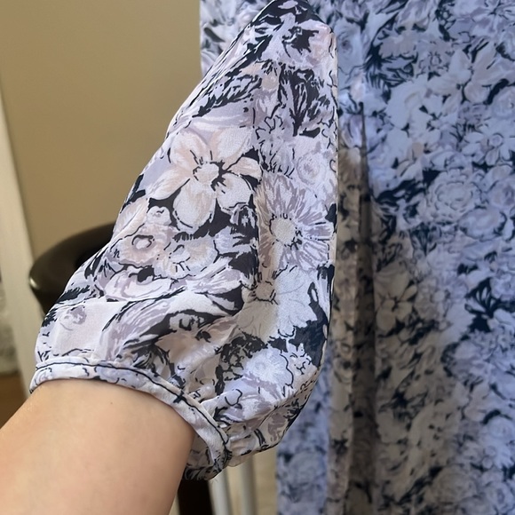 BCBGeneration floral dress - Picture 3 of 11